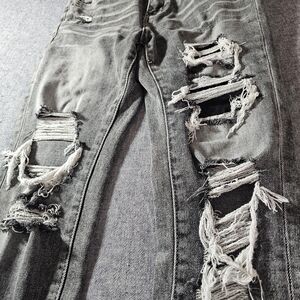Stylish Distressed Black Skinny Jeans